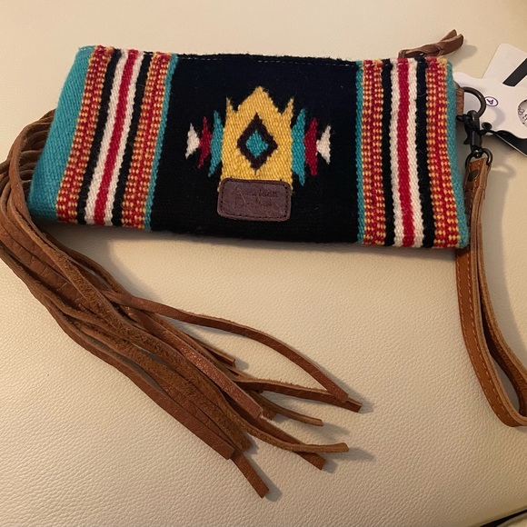 Wristlet - Picture 3 of 3